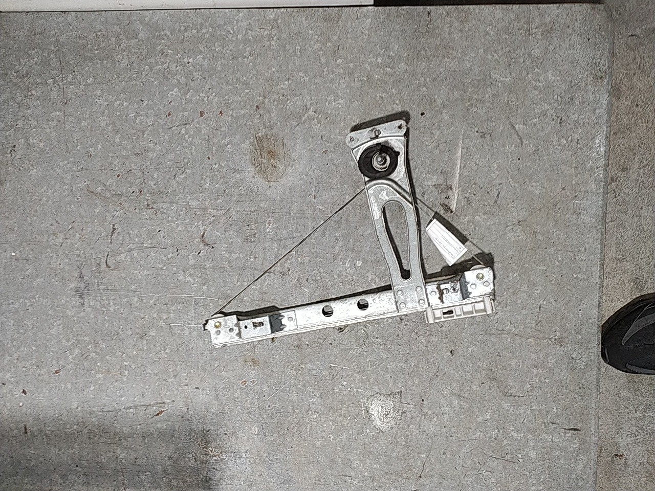 Elevador manual tras esq