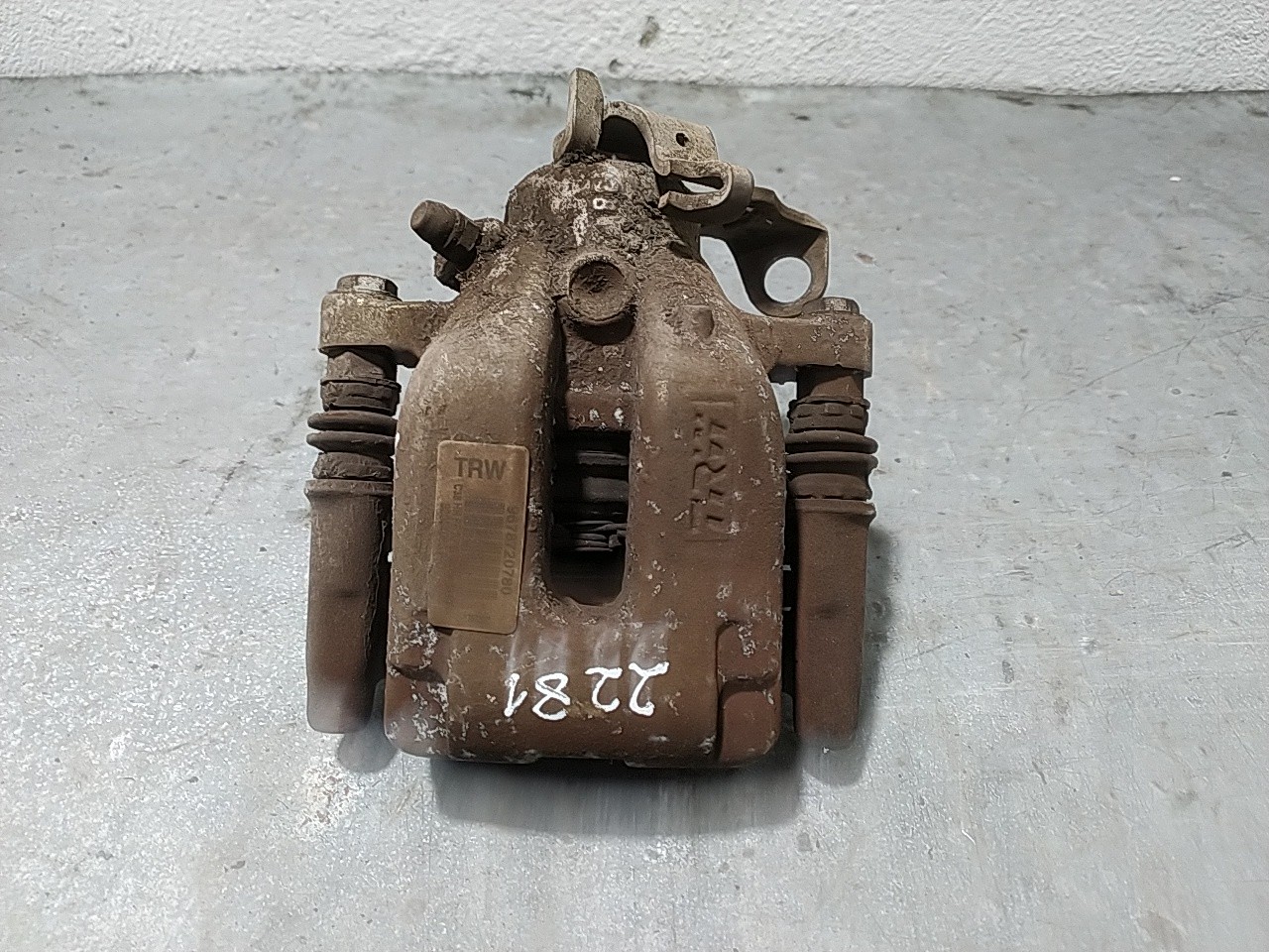 Pinça tras esquerda (20275456).