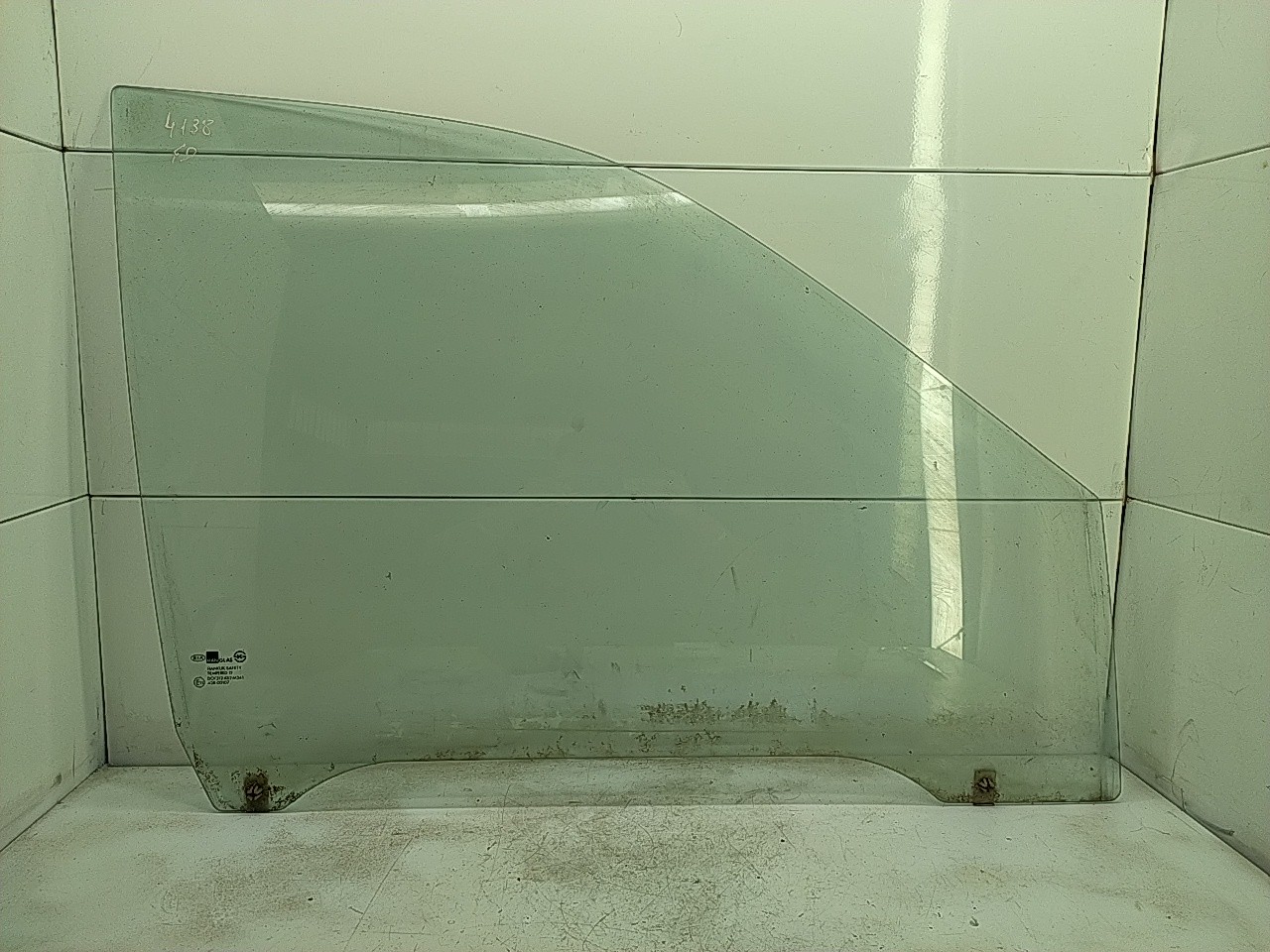 Vidro porta frente direita (150659).