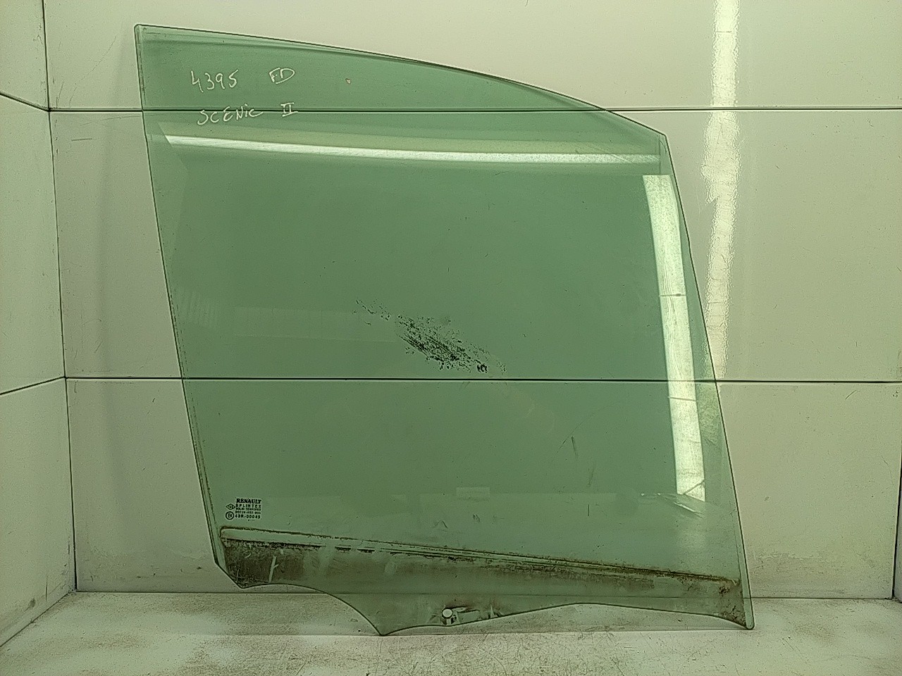 Vidro porta frente direita (20277313).