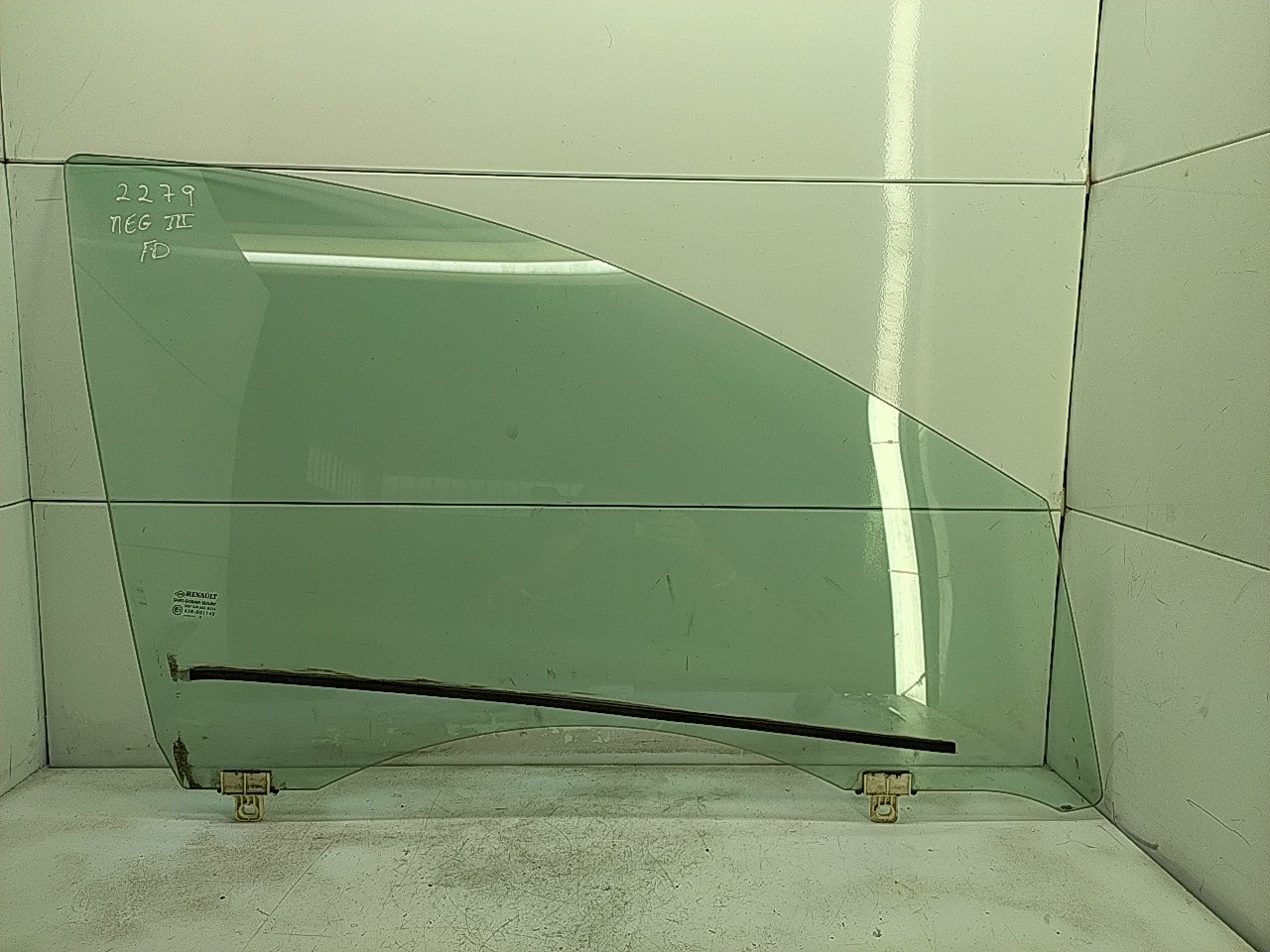 Vidro porta frente direita (20270295).
