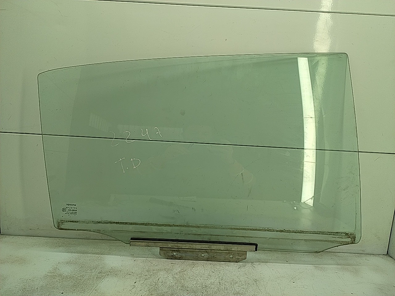 Vidro porta tras direita (20234987).