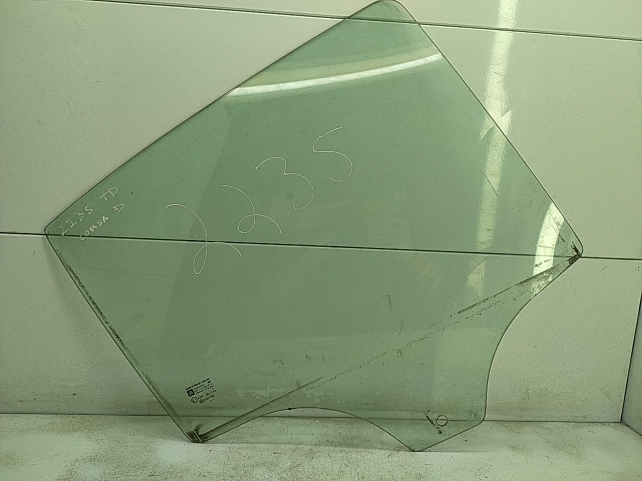 Vidro porta tras direita (20277322).