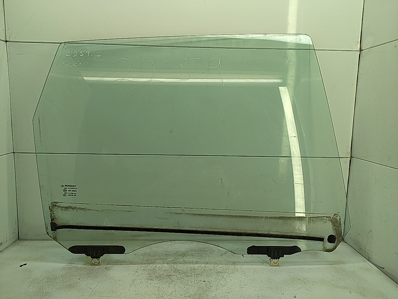 Vidro porta tras direita (20277331).