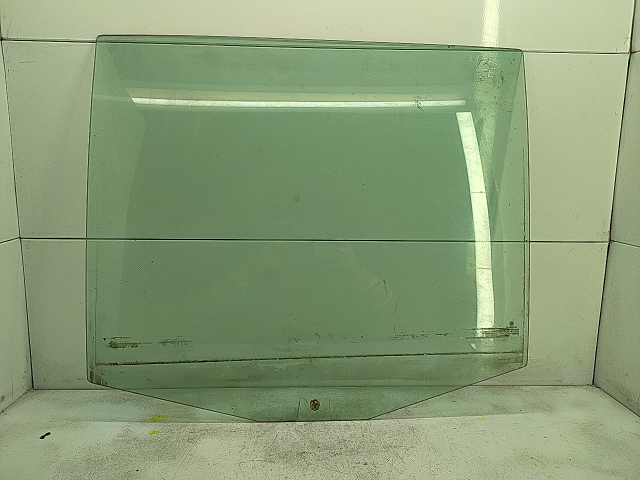 Vidro porta tras esquerda (20201024).