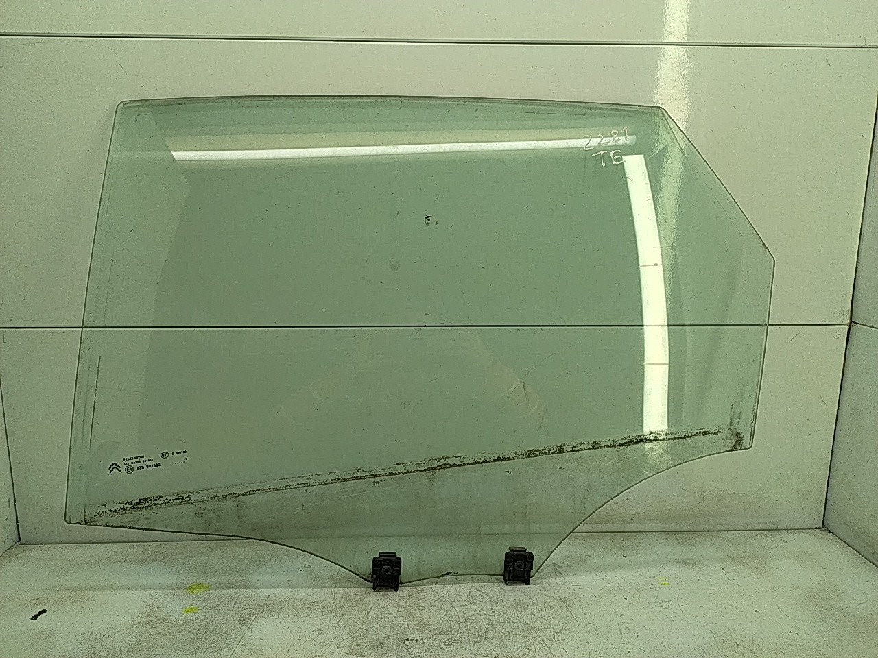 Vidro porta tras esquerda (20275323).