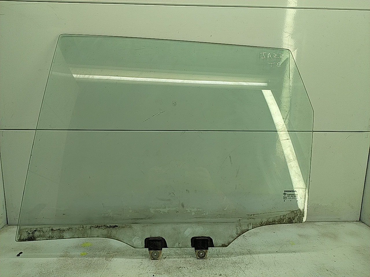 Vidro porta tras esquerda (20203240).