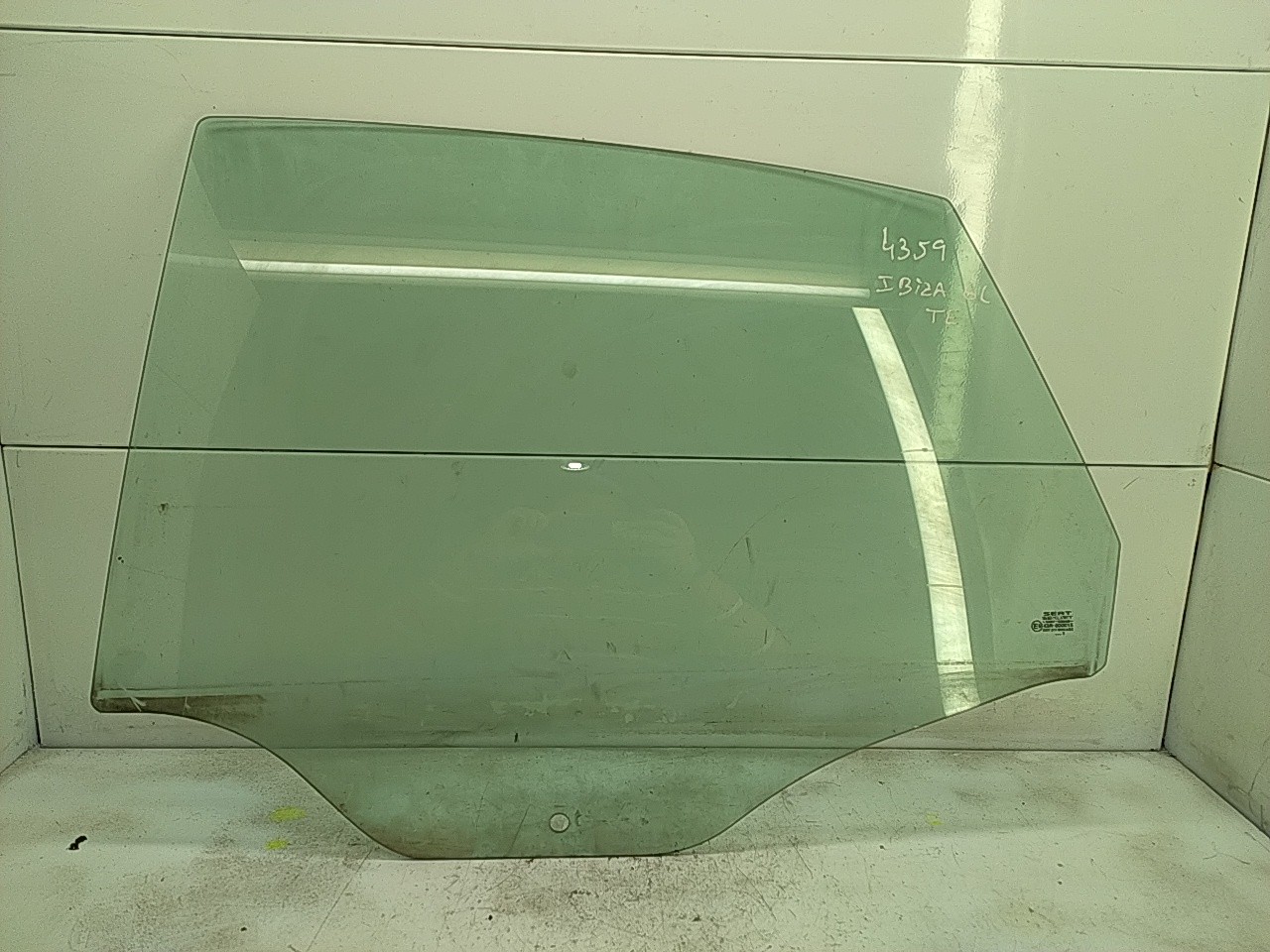 Vidro porta tras esquerda (20234449).
