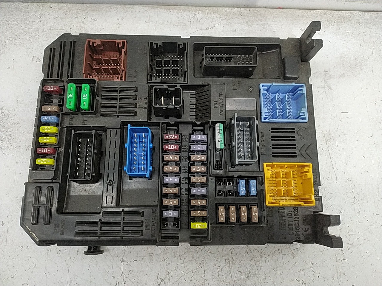 BSI - caixa de Fusiveis (20277383).