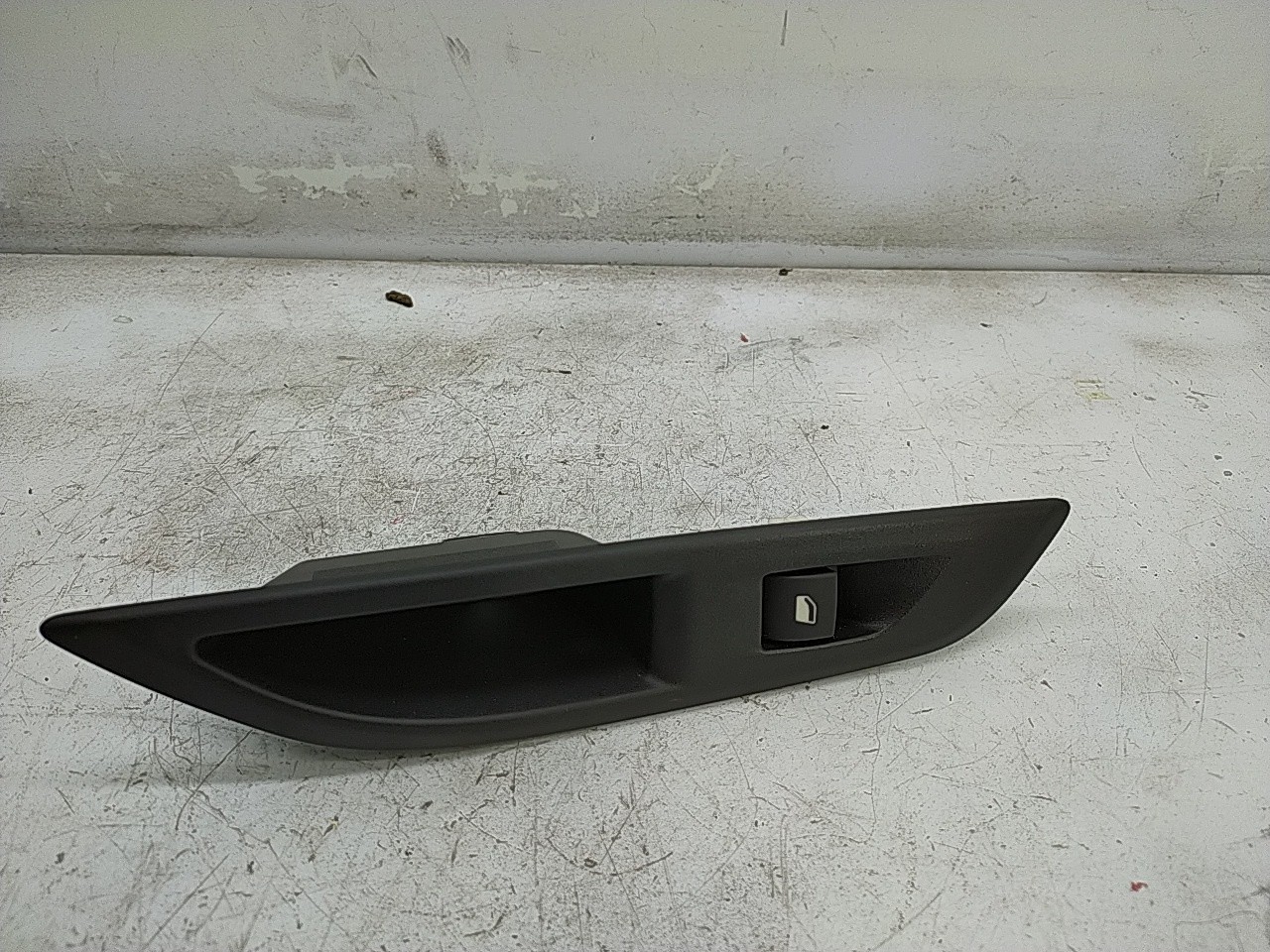 Interruptor vidro porta passageiro (20277555).