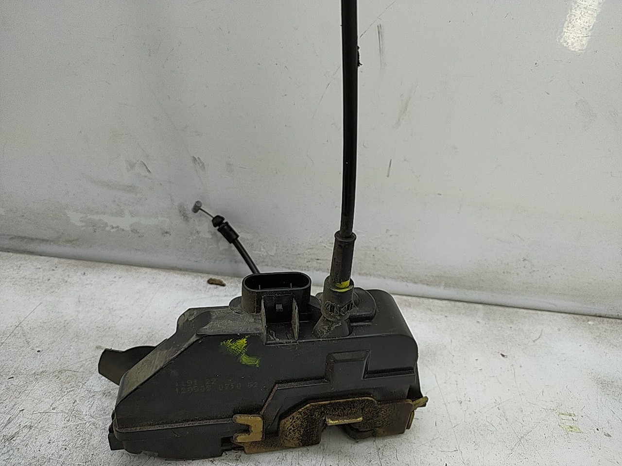 Fecho porta  fte esq (20243859).