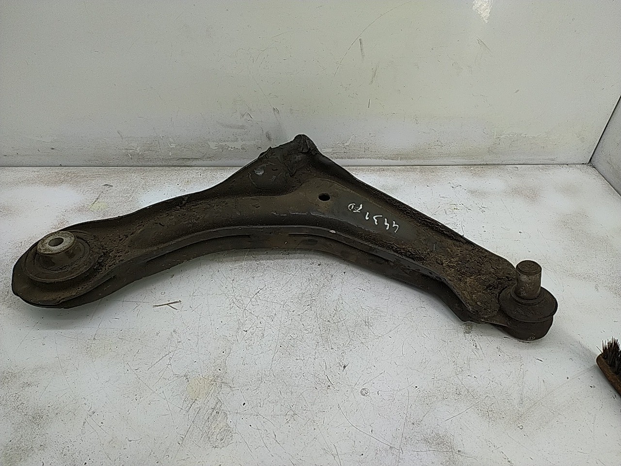 Braço suspensão frente direito (20273436).