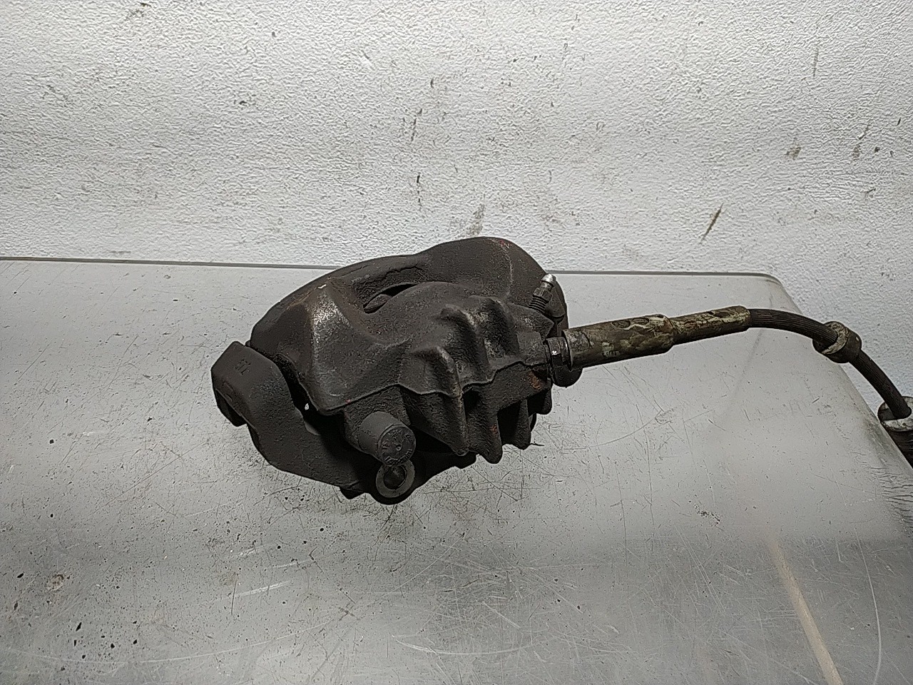 Pinça frente direita (20276662).