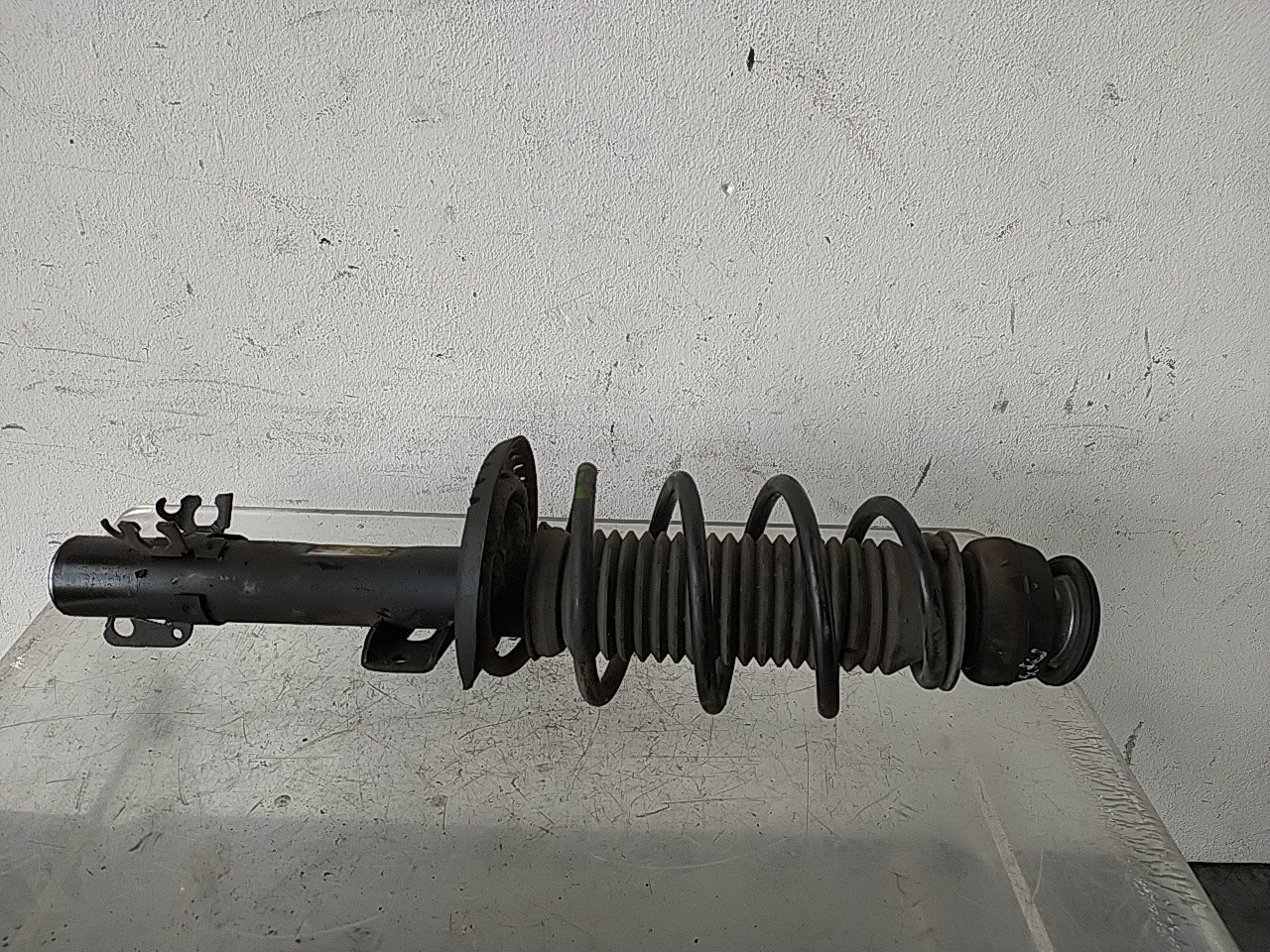 Amortecedor fte esq (20275928).