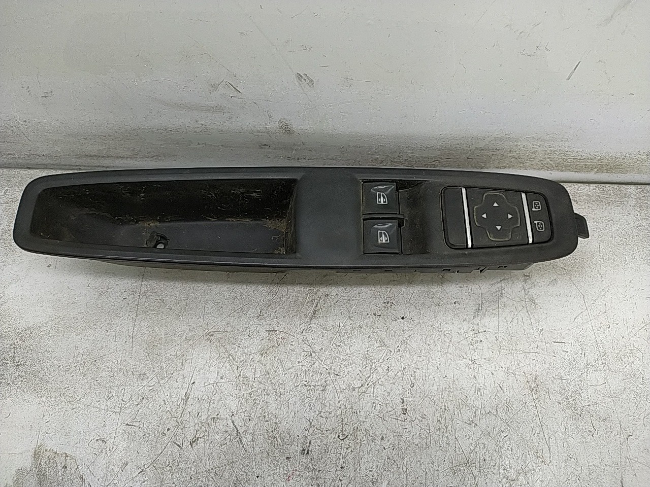 Interruptor vidros porta cond/pass (20277592).