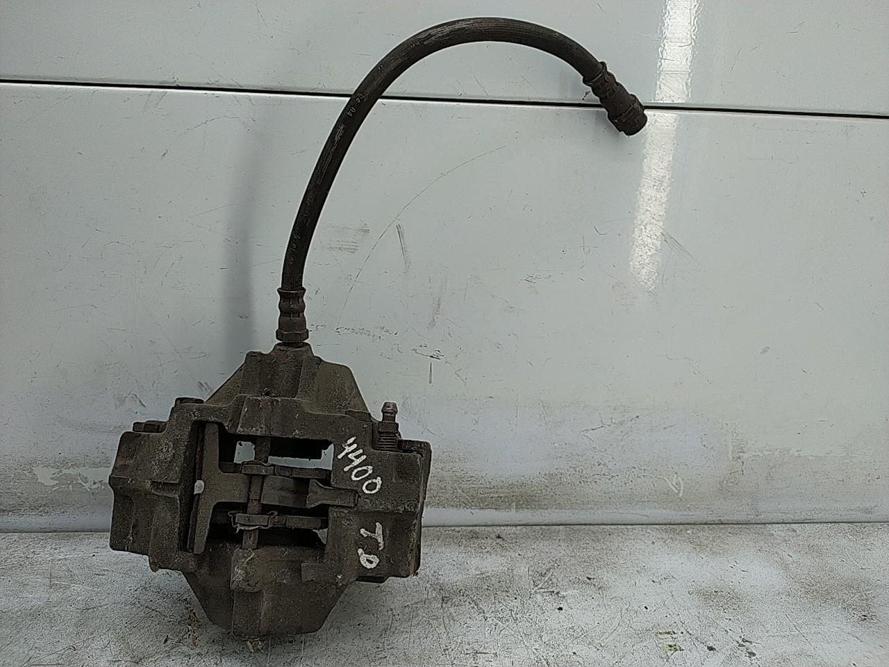 Pinça tras direita (20259606).