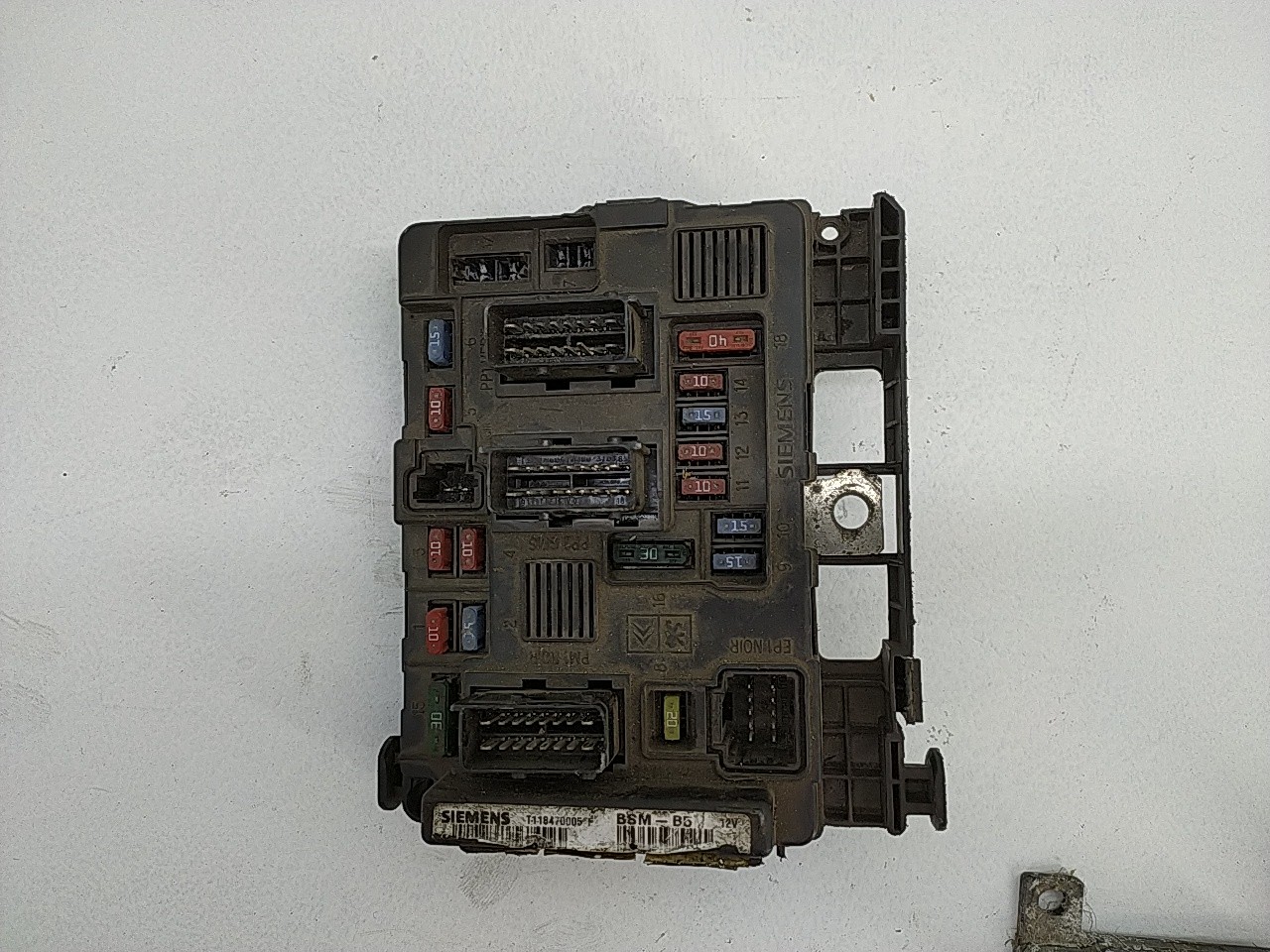 BSM caixa fusiveis (20277865).