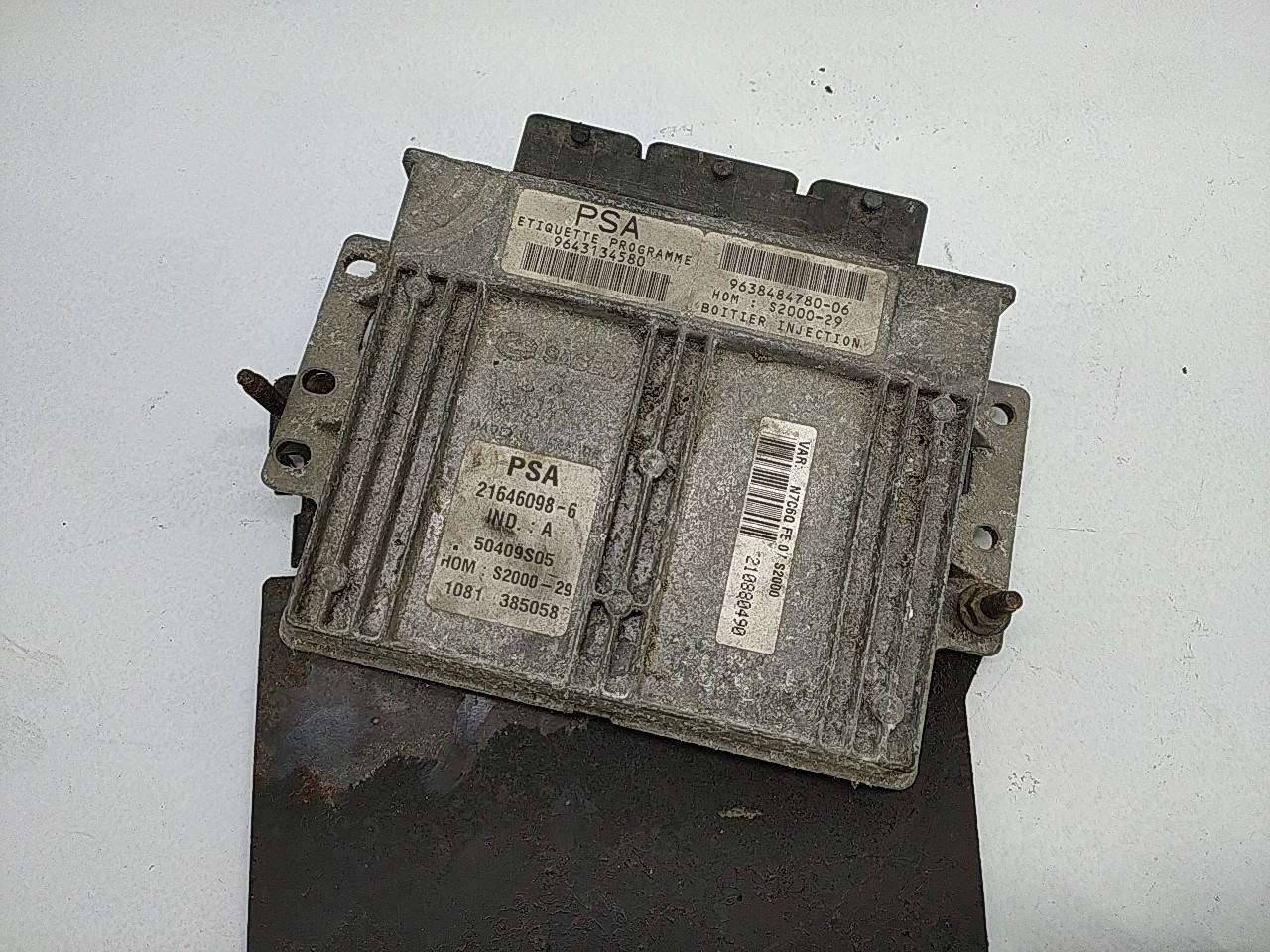 Centralina motor (20277882).