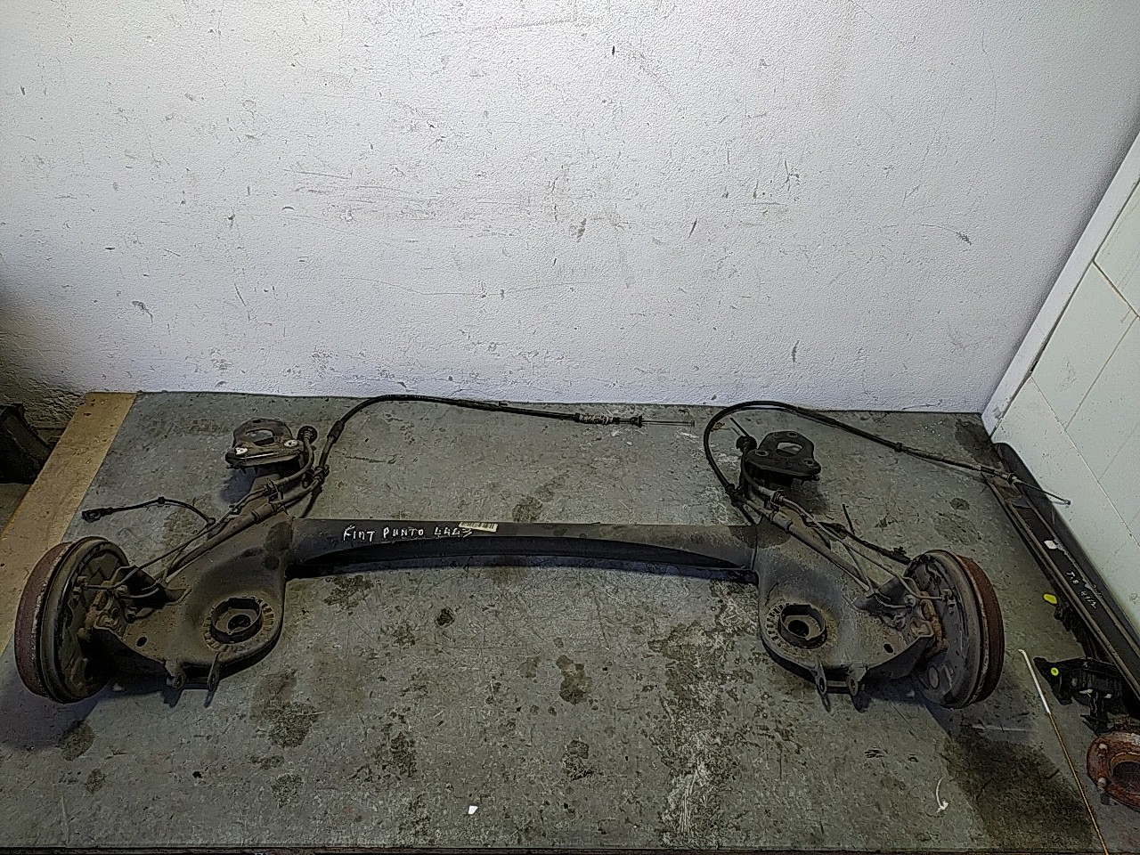 Eixo ponte traseiro (20276582).