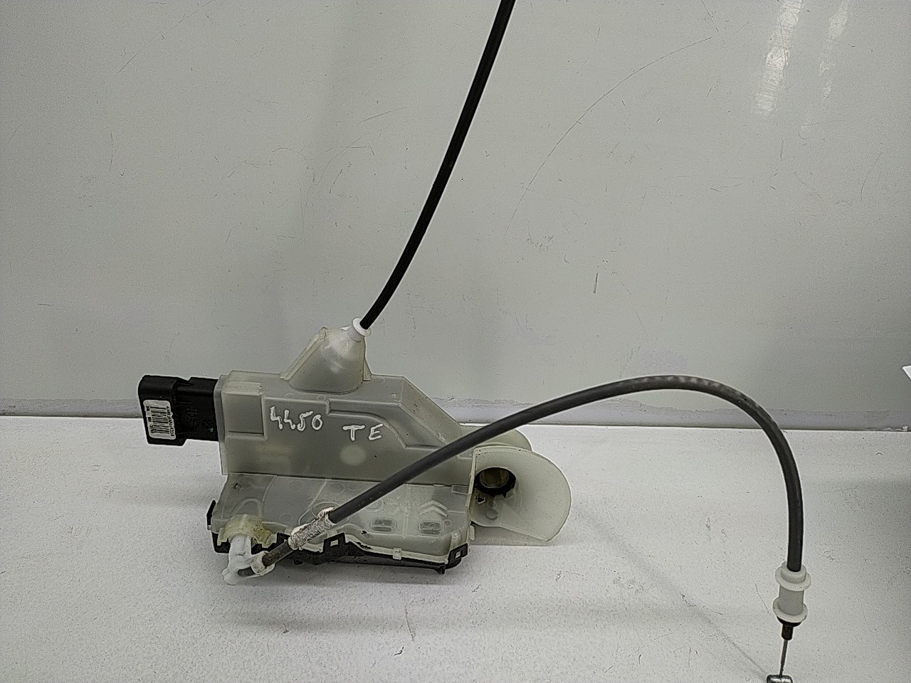 Fecho porta  tras esquerdo (20277911).