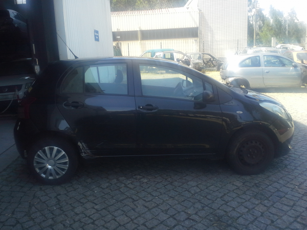 Vidro porta tras direita (20203622).