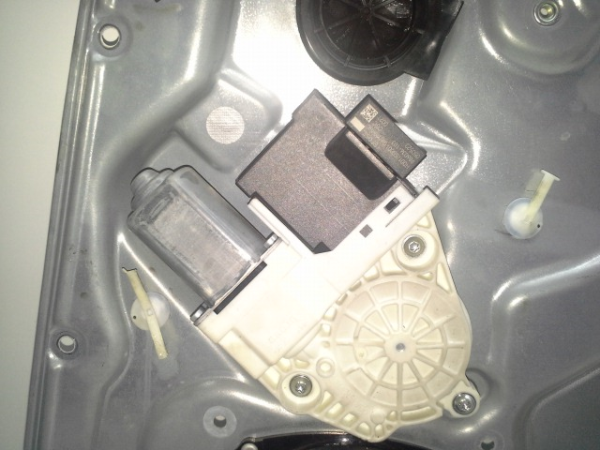 Elevador elect fte dto (20204590).