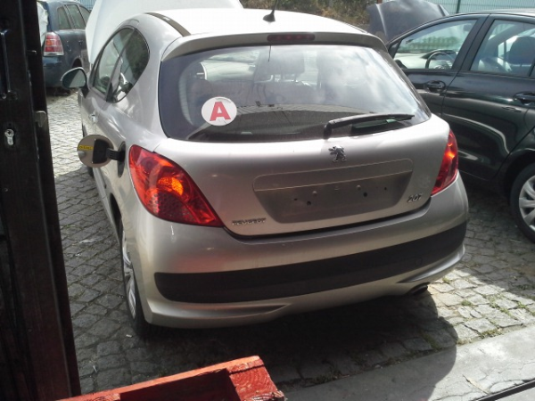 Para choques traseiro (20211384).