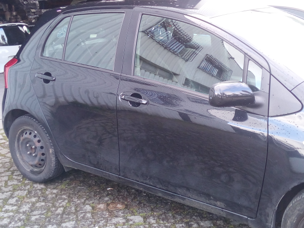 Puxador tras direito (20216839).