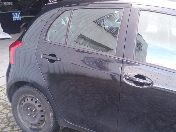 Porta tras direita (20217068).