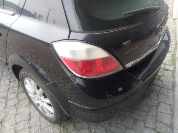 Farolim tras esquerdo (20219206).