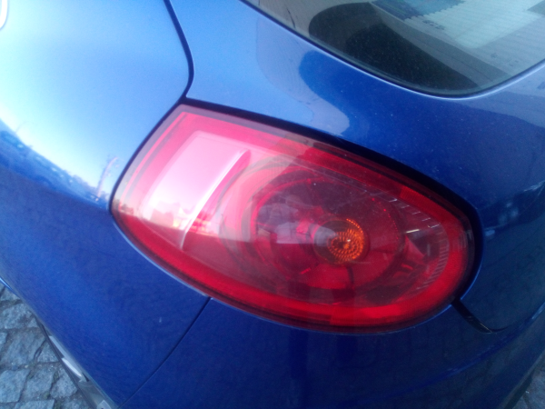 Farolim tras esquerdo (20220975).