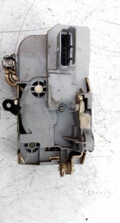 Fecho porta  fte dto