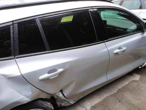 Vidro porta tras direita (20270447).