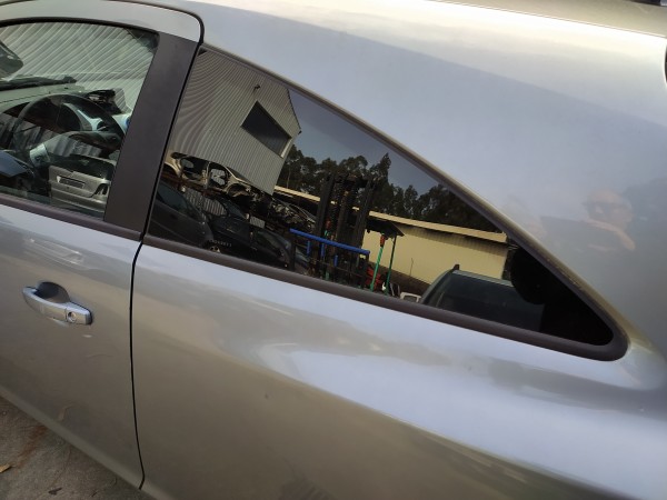 Vidro lateral painel tras esquerda (20267324).