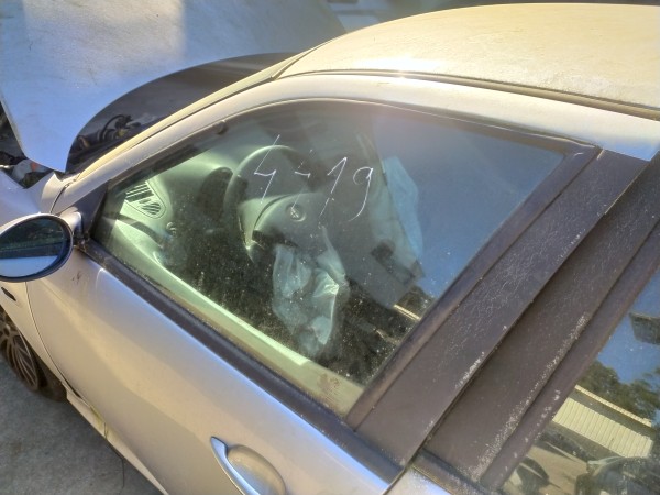 Vidro porta frente esquerda (20268064).