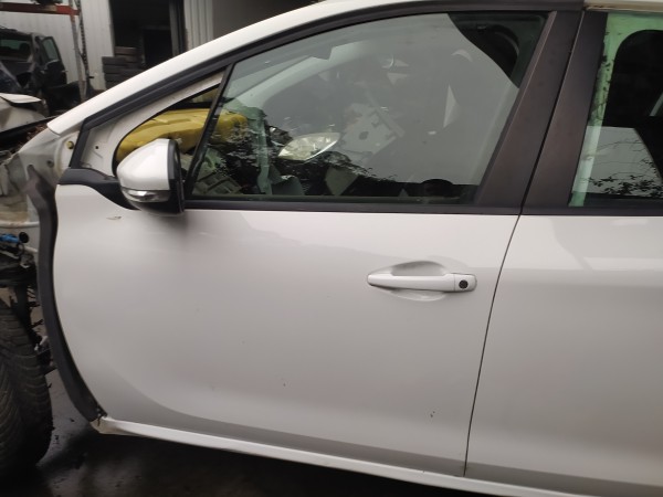 Porta frente esquerda (20277235).