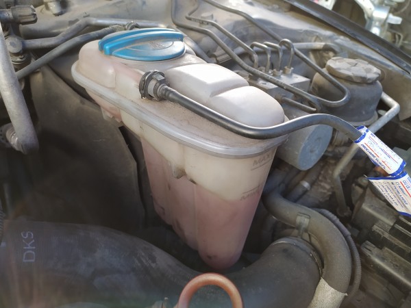 Deposito agua radiador (20277653).