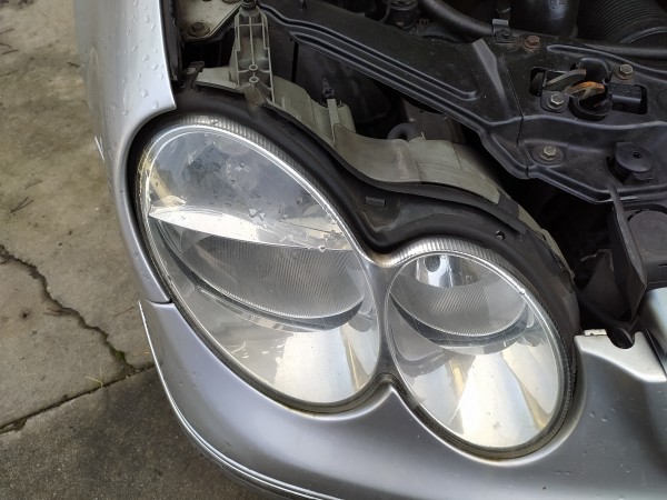 Farol direito (20277782).