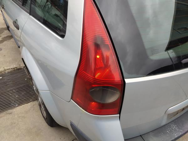 Farolim tras esquerdo painel stop (20264955).