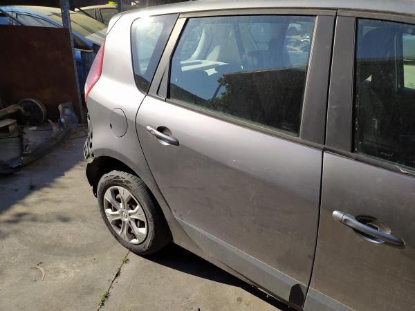 Vidro lateral painel tras direito (20267129).