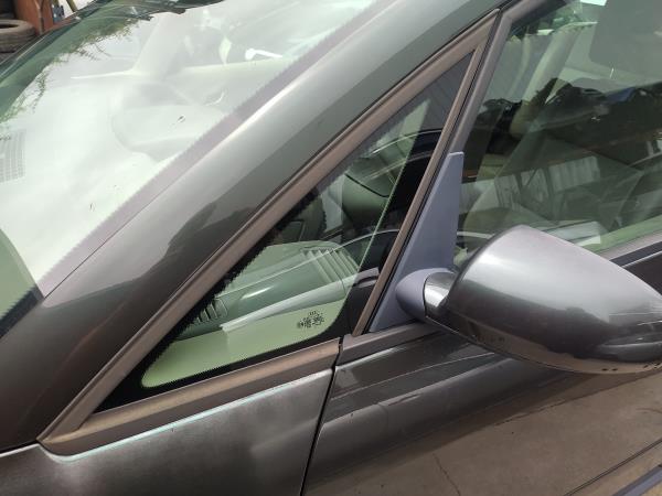 Vidro pequeno porta frente esquerdo (20268749).