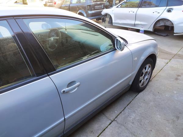 Porta frente direita (20270715).