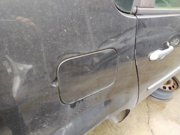 Porta de combustivel (20272404).