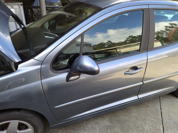 Porta frente esquerda (20274803).