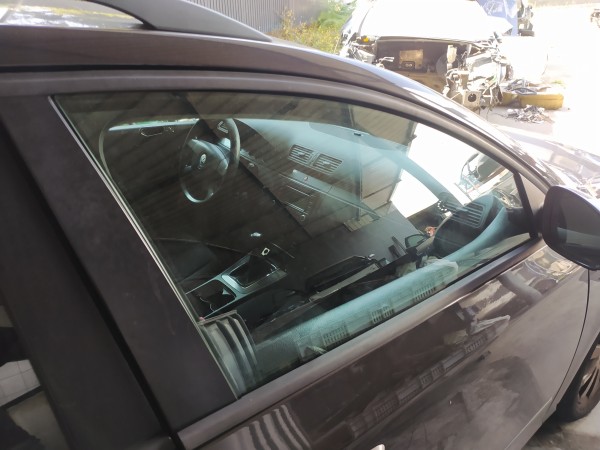 Vidro porta frente direita (20275152).