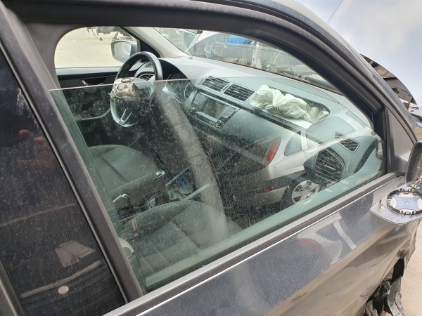 Vidro porta frente direita (20275849).