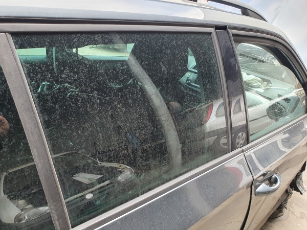 Vidro porta tras direita (20275850).