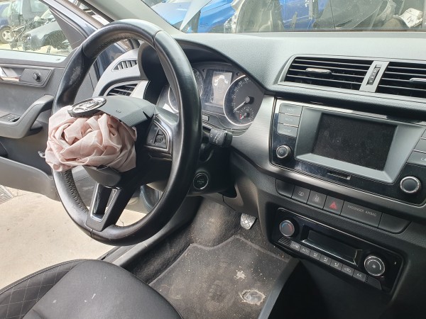 Volante pele multi funçoes (20275860).