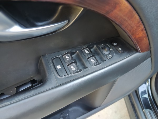 Interruptor vidros porta cond/pass (20276141).