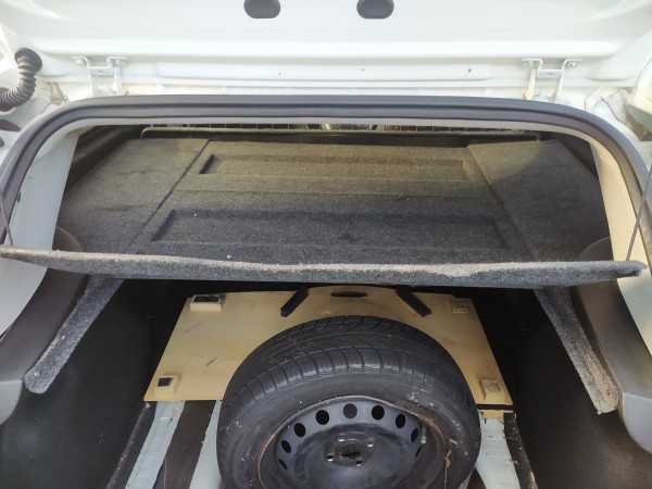 Chapeleira da mala (20276483).